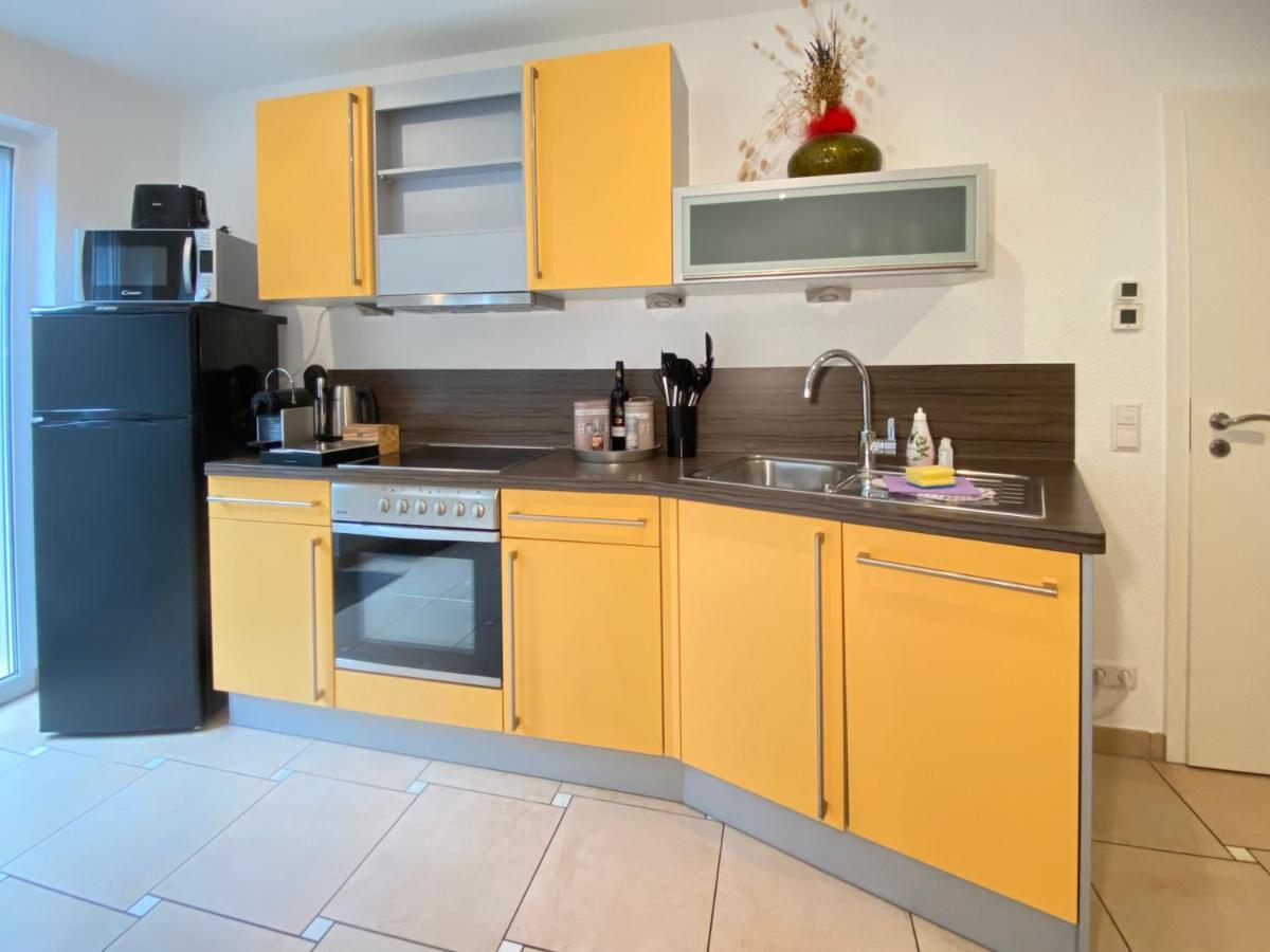 2 Zimmer Apartment, 70 Qm, Max 4 Pers, Private Terasse, 2 Parkplaetze, Internet 250 Mbit 가르트링겐 외부 사진