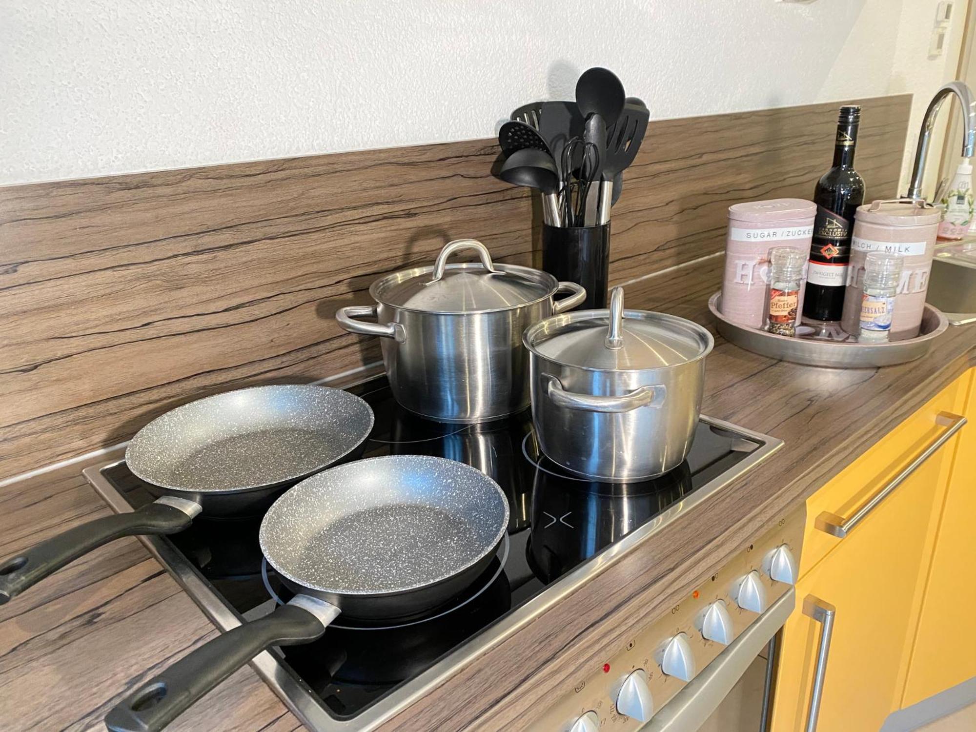 2 Zimmer Apartment, 70 Qm, Max 4 Pers, Private Terasse, 2 Parkplaetze, Internet 250 Mbit 가르트링겐 외부 사진