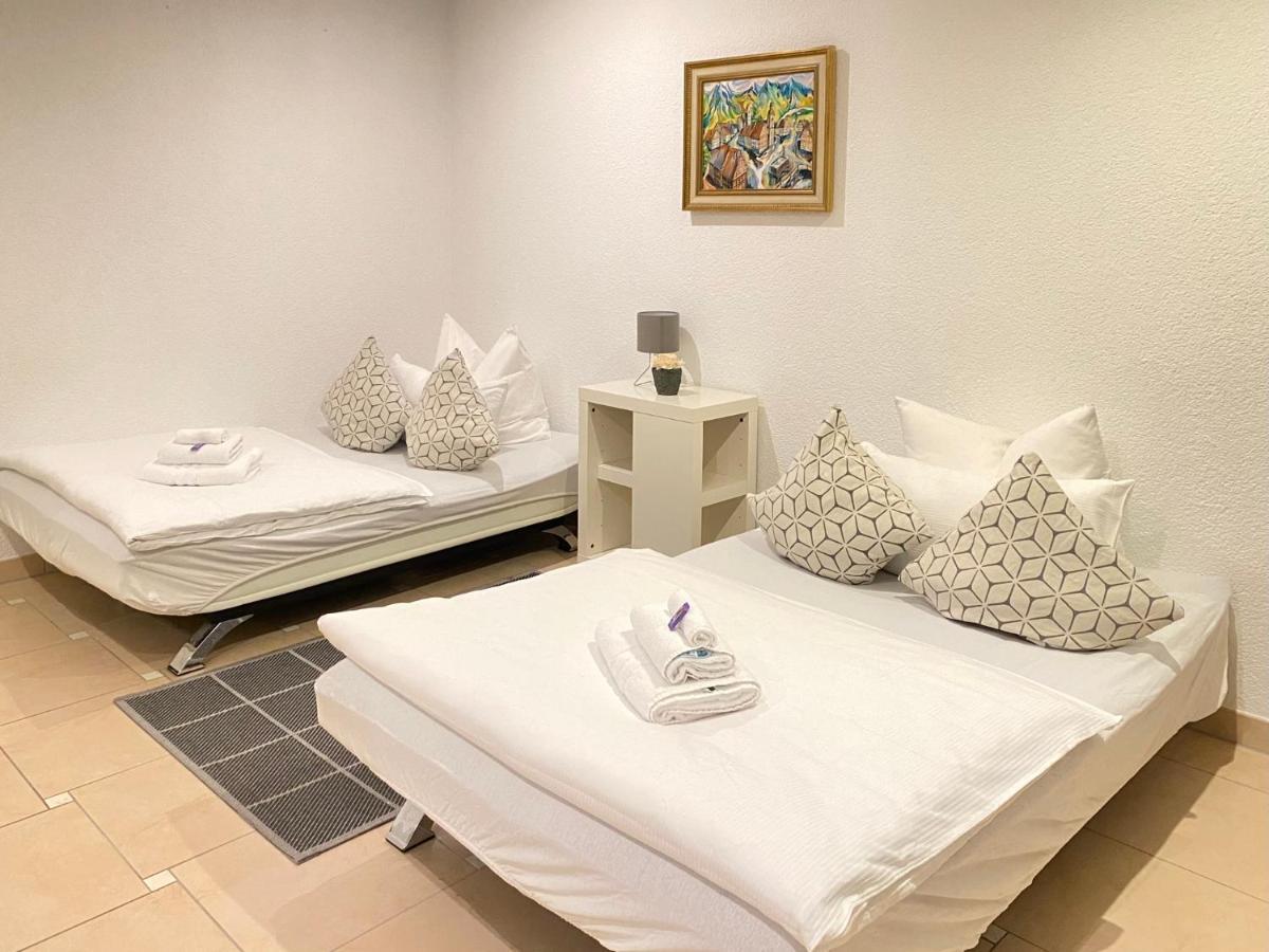 2 Zimmer Apartment, 70 Qm, Max 4 Pers, Private Terasse, 2 Parkplaetze, Internet 250 Mbit 가르트링겐 외부 사진